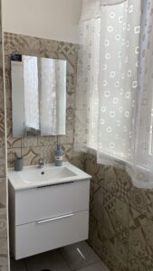 ff75bb12-e2a9-44db-a789-cc36773e1bb1